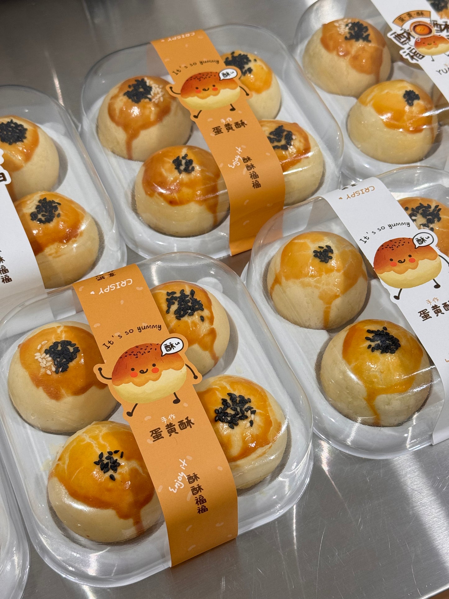 Salted Egg Yolk Pastry